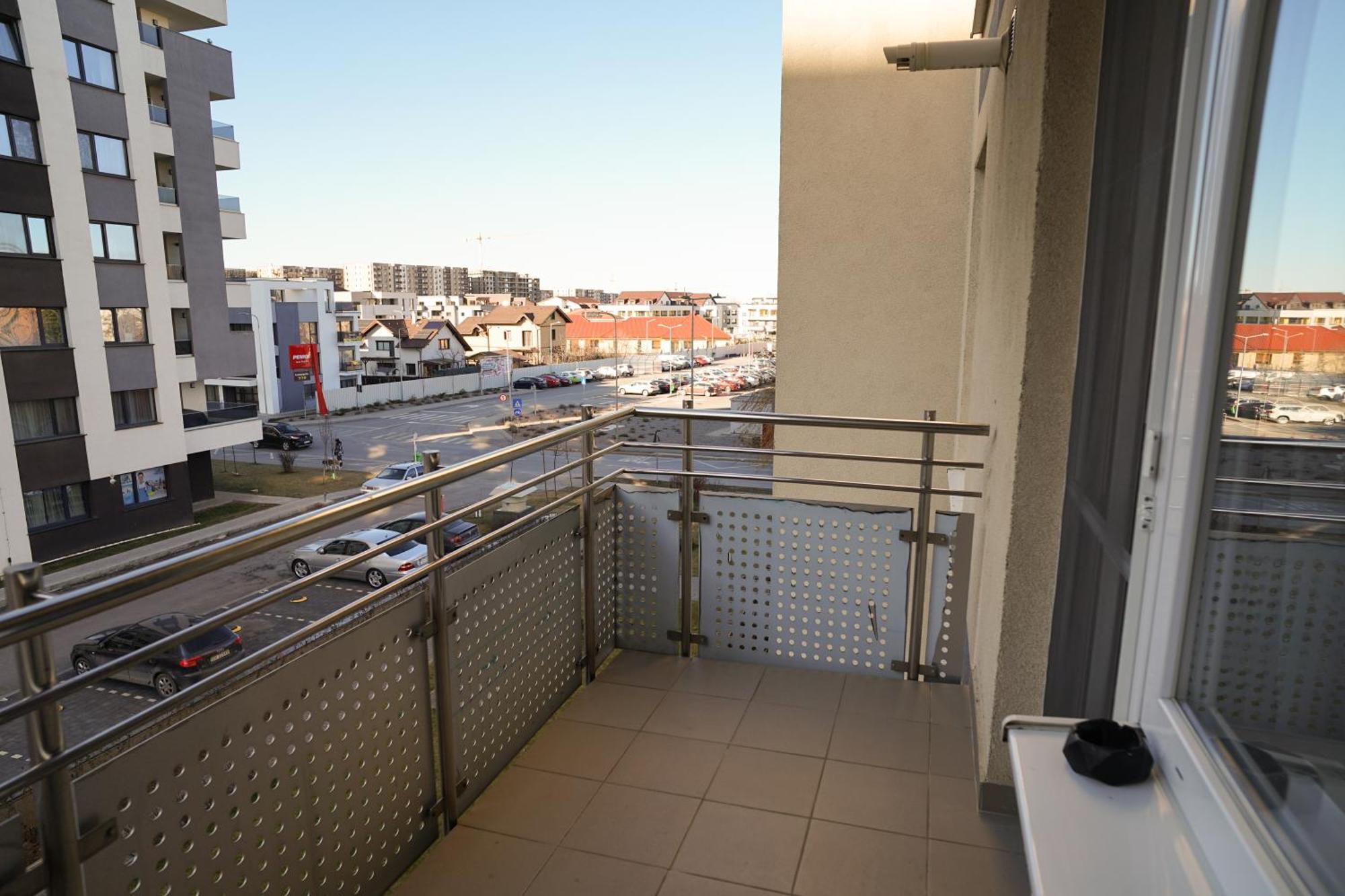 Mirandis Apartments - Comfort & Private Parking Near Coresi Mall Brassó Kültér fotó