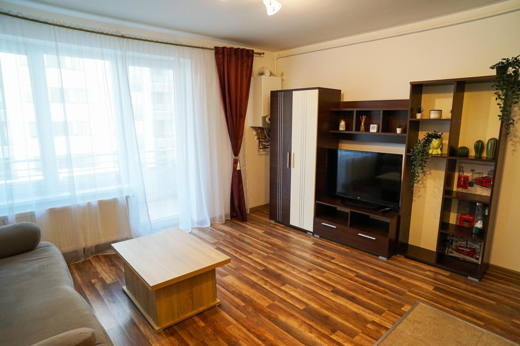 Mirandis Apartments - Comfort & Private Parking Near Coresi Mall Brassó Kültér fotó