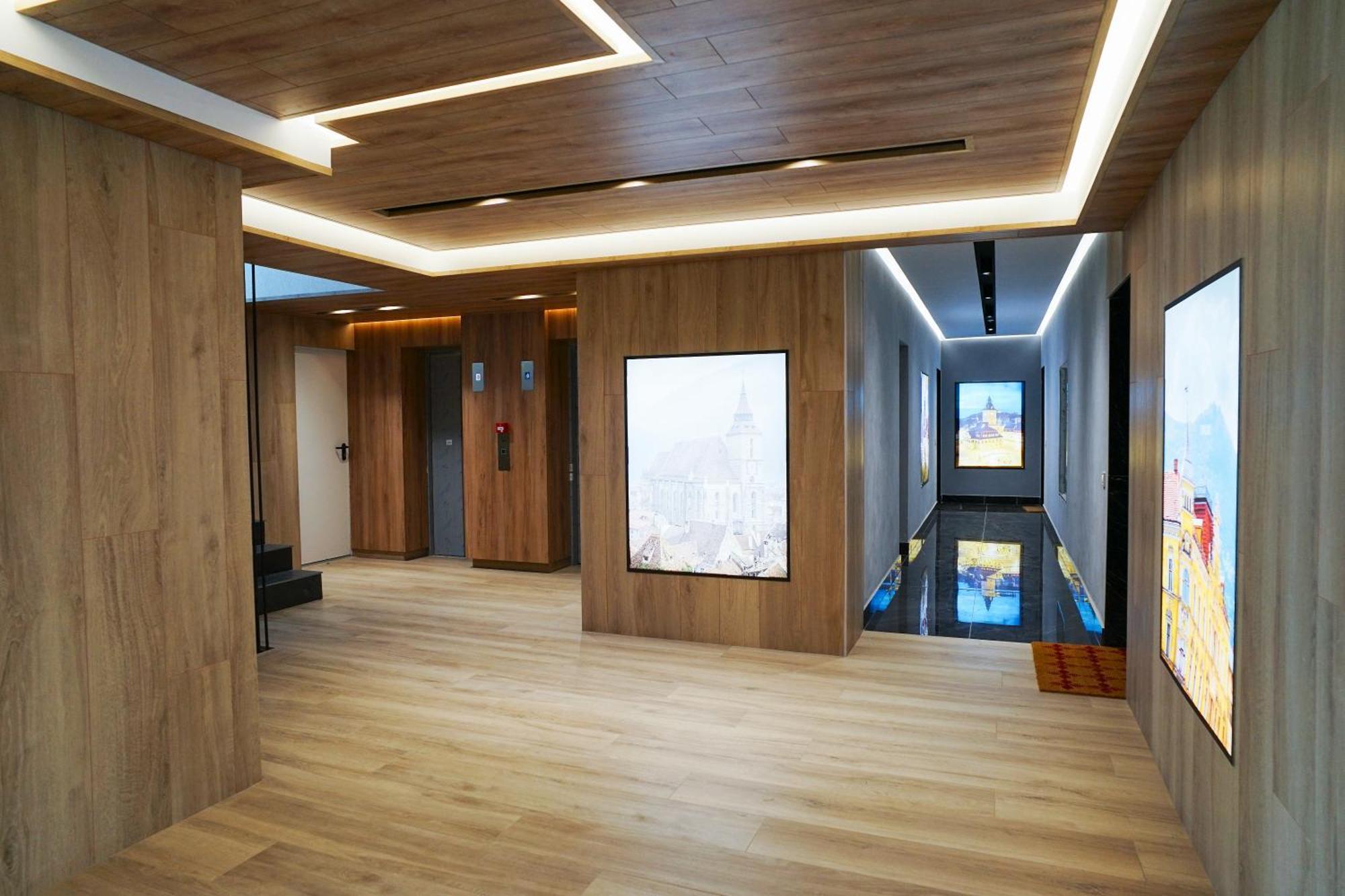 Mirandis Apartments - Comfort & Private Parking Near Coresi Mall Brassó Kültér fotó