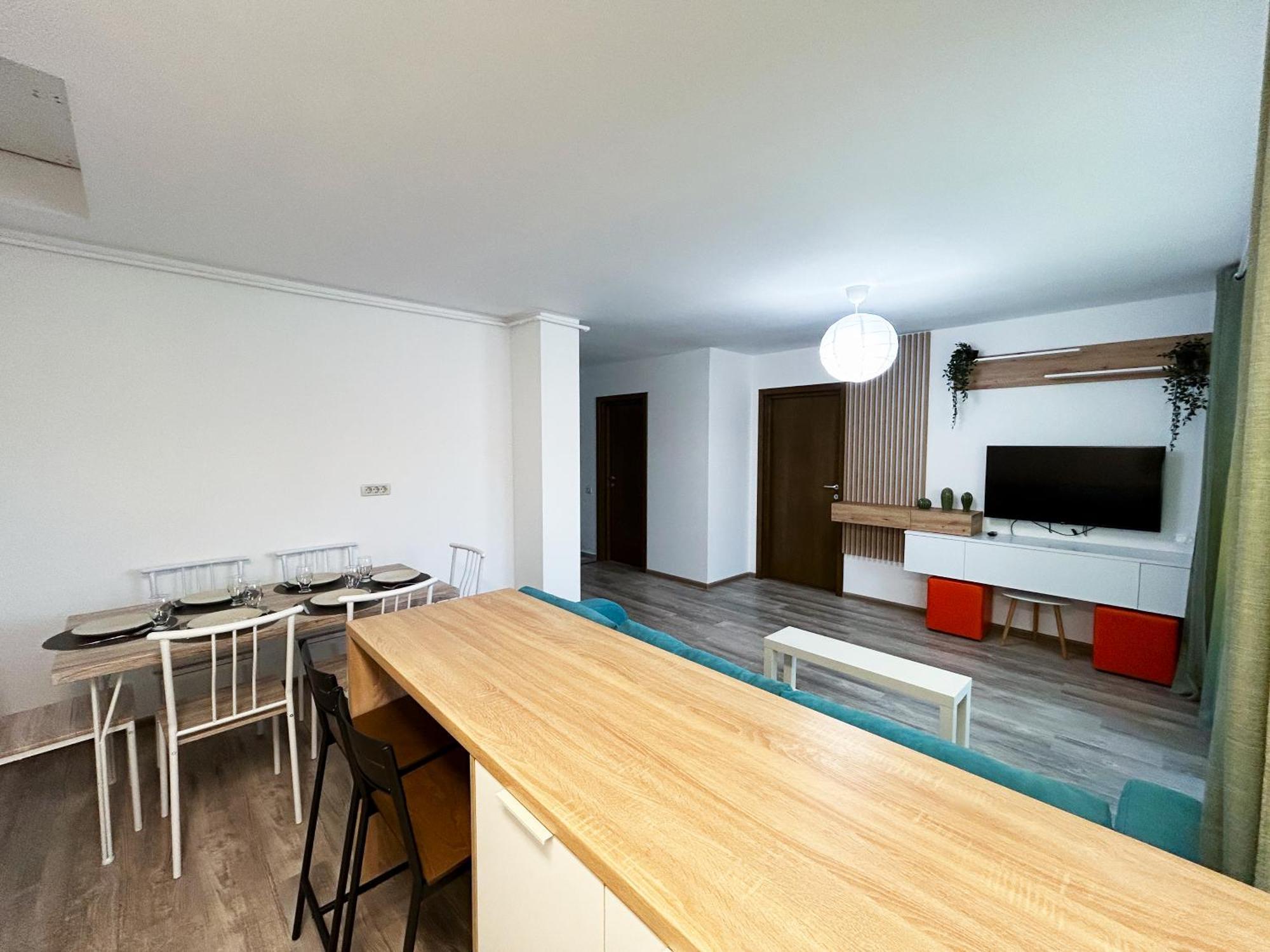 Mirandis Apartments - Comfort & Private Parking Near Coresi Mall Brassó Kültér fotó