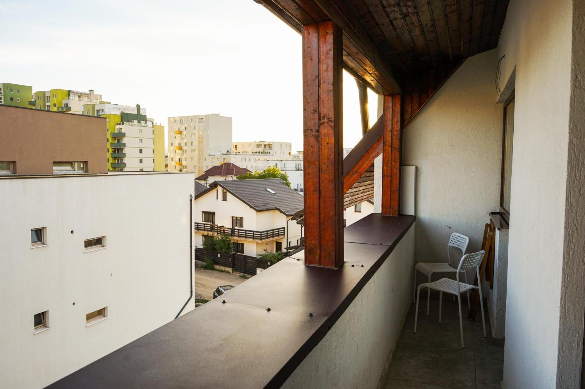 Mirandis Apartments - Comfort & Private Parking Near Coresi Mall Brassó Kültér fotó